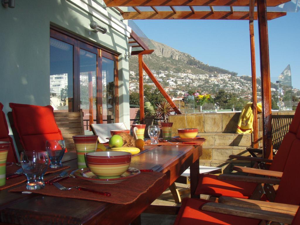 Sweet Ocean View Guesthouse Cape Town Ngoại thất bức ảnh